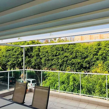 City View Retreat: Garden Oasis *
